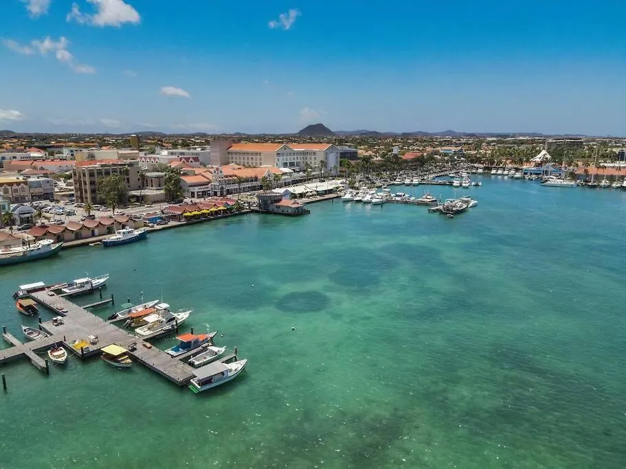 Luxurious Ocean Front Condo With Sunset Views 2 Bed-2 Bath Oranjestad 0*,