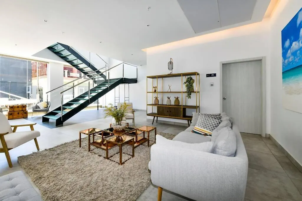 Luxurious Ocean Front Condo With Sunset Views 2 Bed-2 Bath Oranjestad Apartment